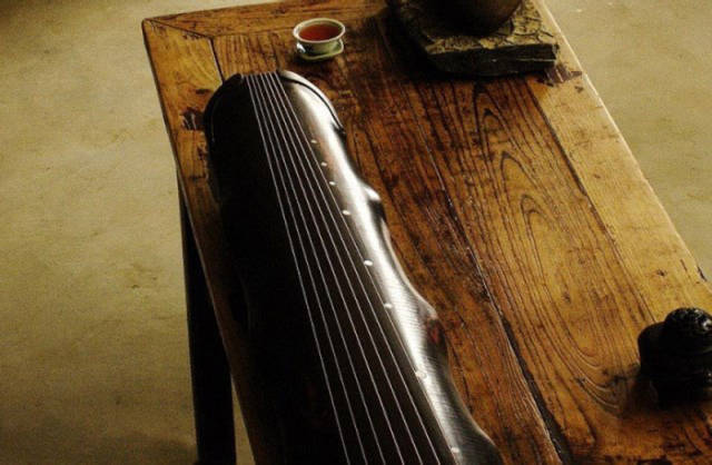 上饶市古琴蕴含的传统文化，一把古琴制备出来要两年的时间
